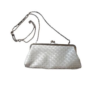 Jessica McClintock silver weaved clutch purse with tuckable chain strap